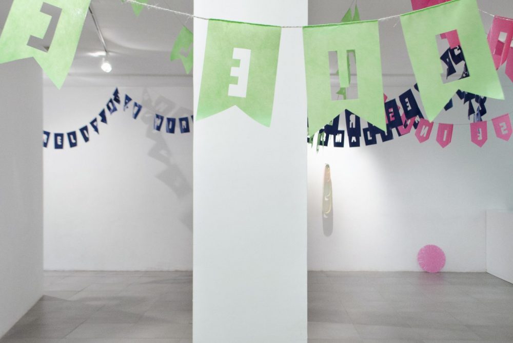 La-fiesta-no-es-para-todos-Montaje-3-2019-Instalación-Misterpink-Contemporary-Art-Projects-Medidas-variables-Joaquín-Artime-28-pequeño